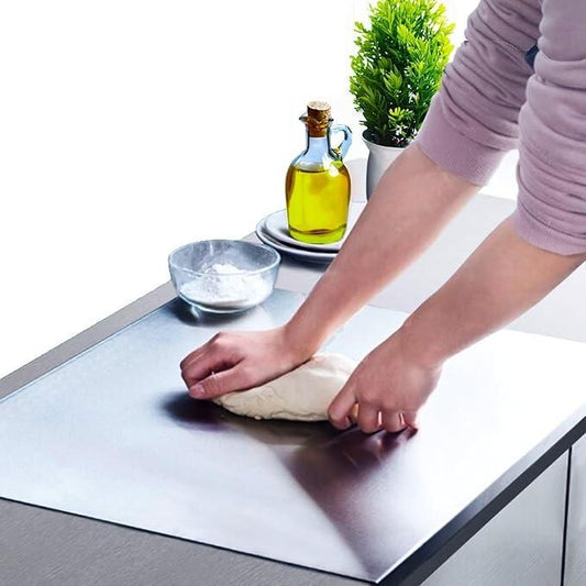 Stainless Steel Chopping Board (35x31cm)&nbsp;Package Contains : It has 1 Piece of&nbsp;Material